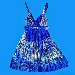 Dil Babydoll Dress Size 2 Tie Waist Wrap Blue White Cream